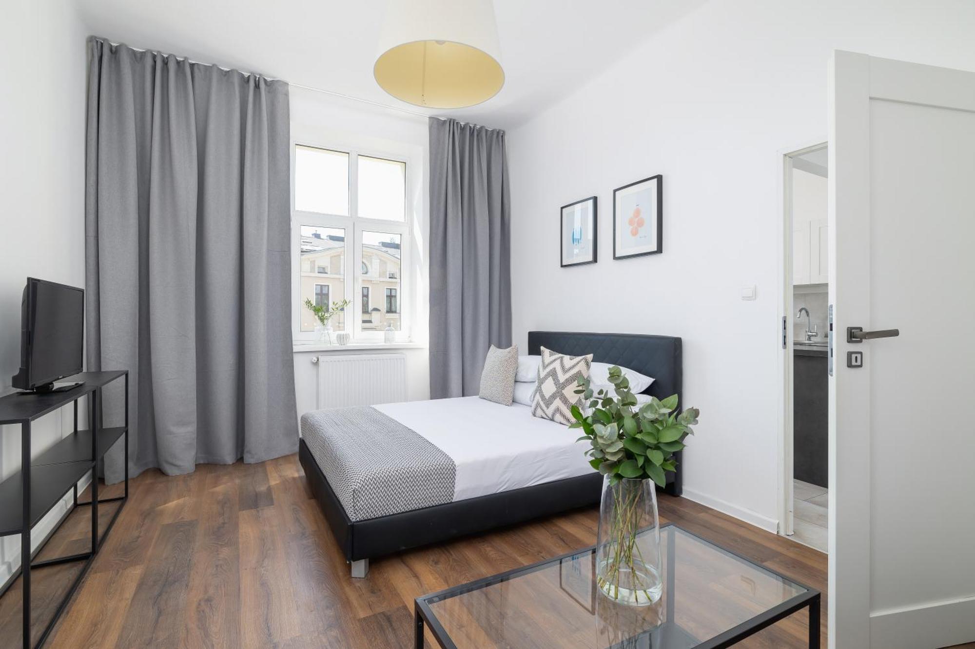 2-Bedroom Apartment - Dluga 65 Cracovia Esterno foto